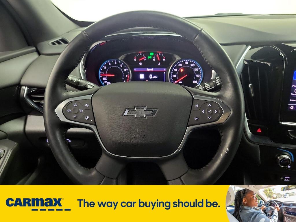 used 2022 Chevrolet Traverse car, priced at $32,998