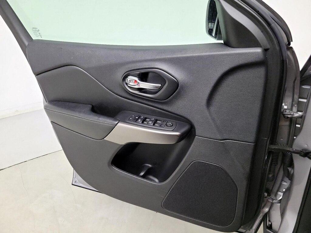used 2021 Jeep Cherokee car, priced at $21,998