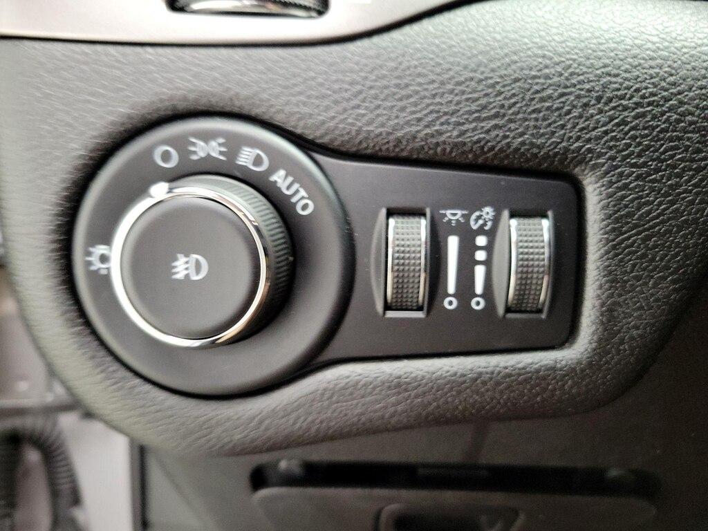 used 2021 Jeep Cherokee car, priced at $21,998