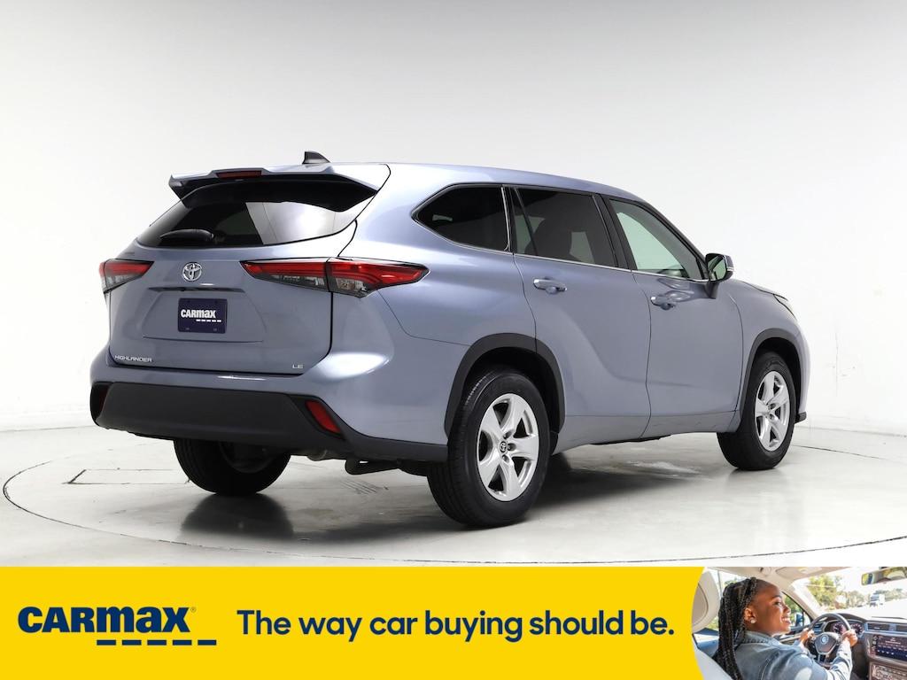 used 2022 Toyota Highlander car, priced at $41,998