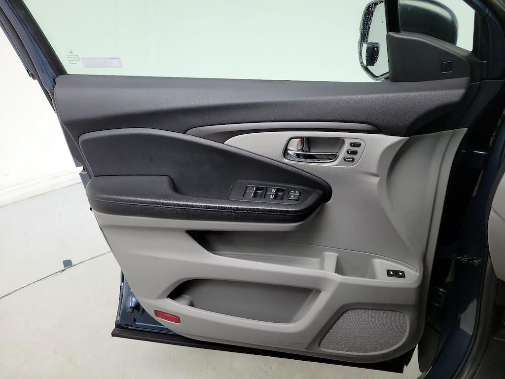 used 2020 Honda Pilot car, priced at $28,998