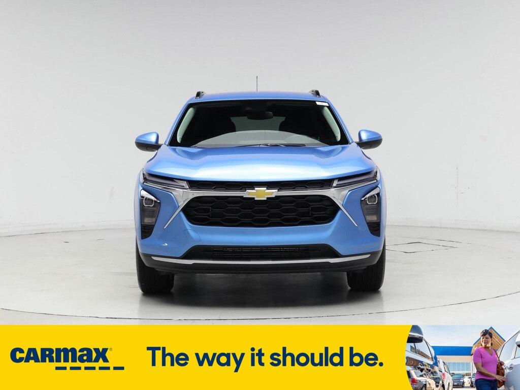 used 2025 Chevrolet Trax car, priced at $24,998