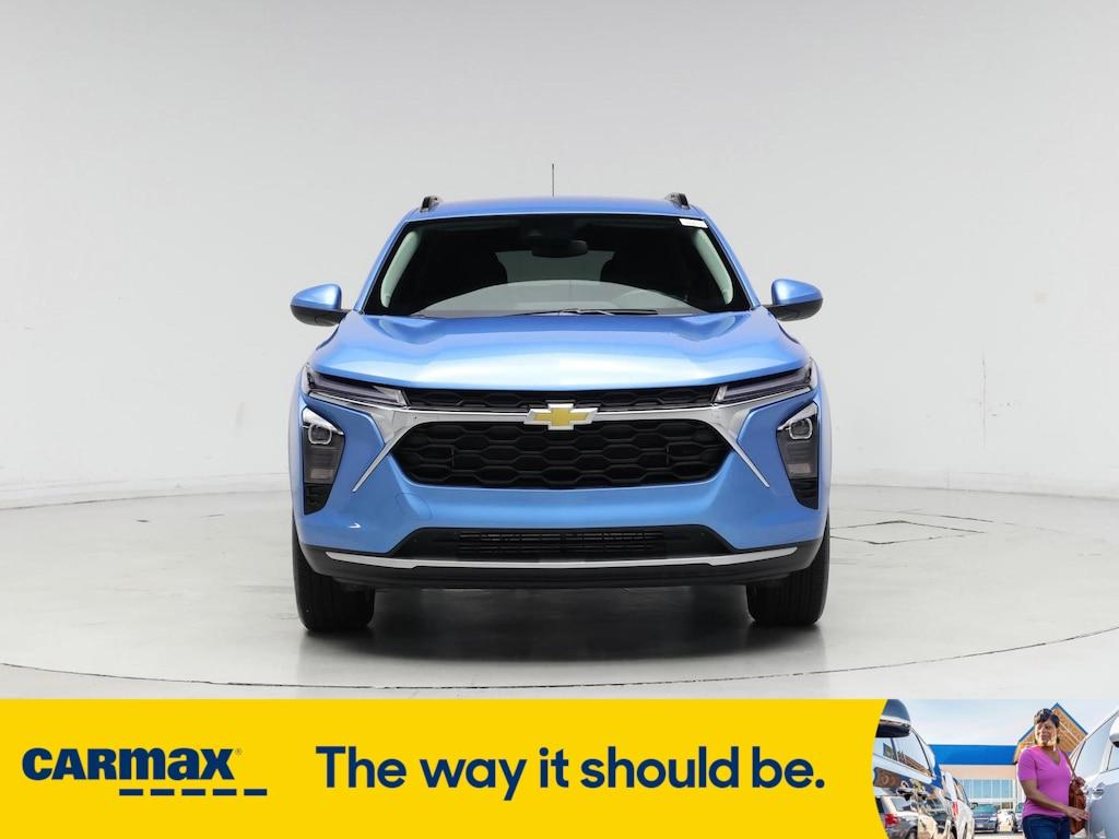 used 2025 Chevrolet Trax car, priced at $24,998