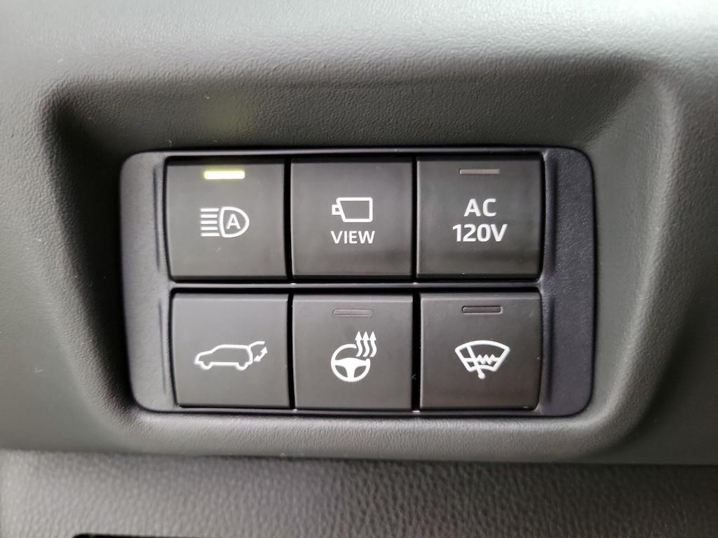 used 2021 Toyota Highlander Hybrid car, priced at $39,998