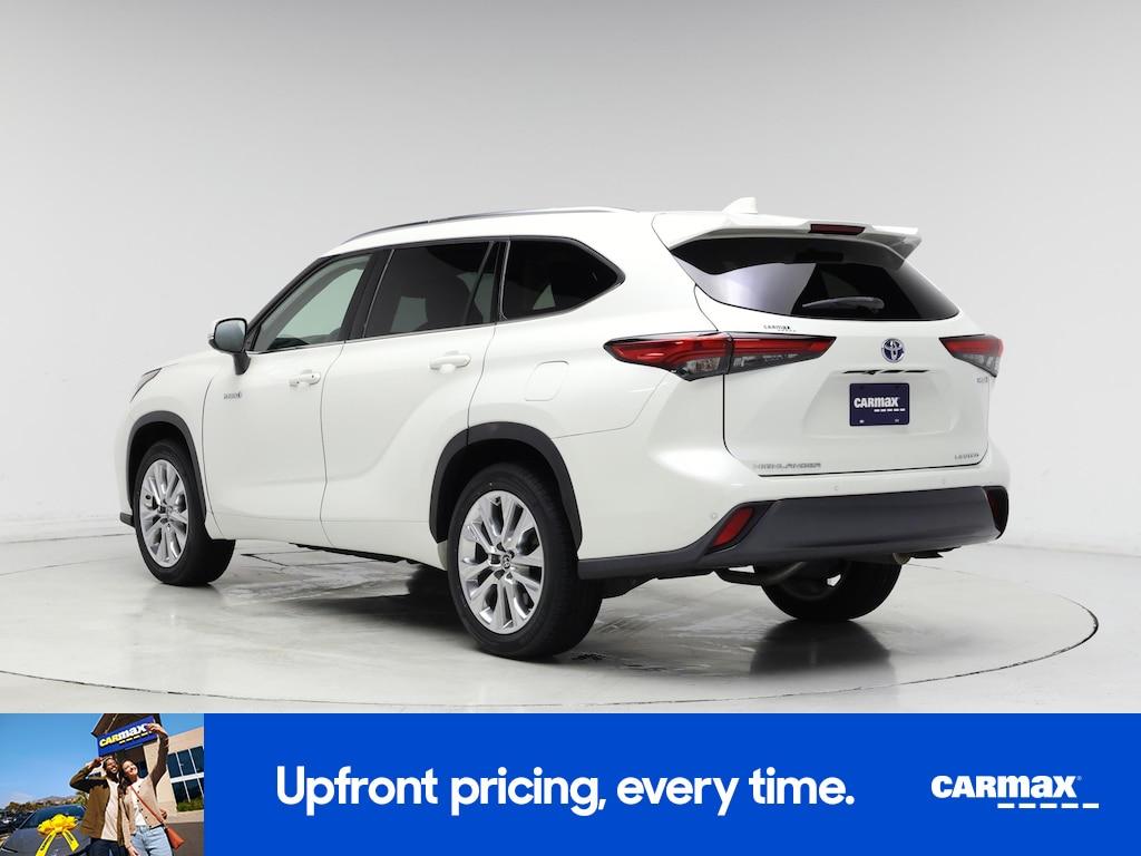 used 2021 Toyota Highlander Hybrid car, priced at $39,998