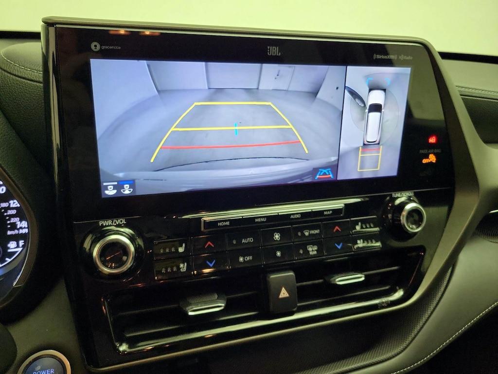 used 2021 Toyota Highlander Hybrid car, priced at $39,998
