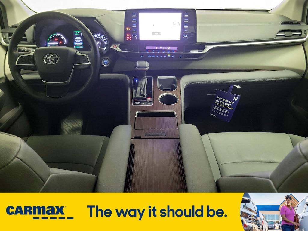 used 2024 Toyota Sienna car, priced at $50,998