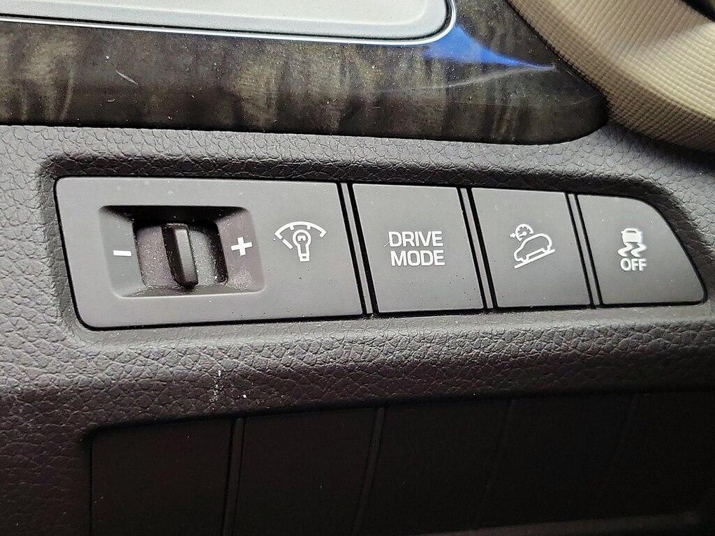 used 2018 Hyundai Santa Fe Sport car, priced at $16,998