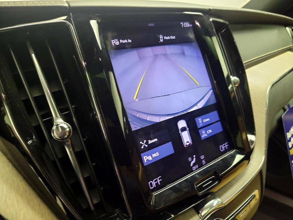 used 2019 Volvo XC60 car, priced at $25,998