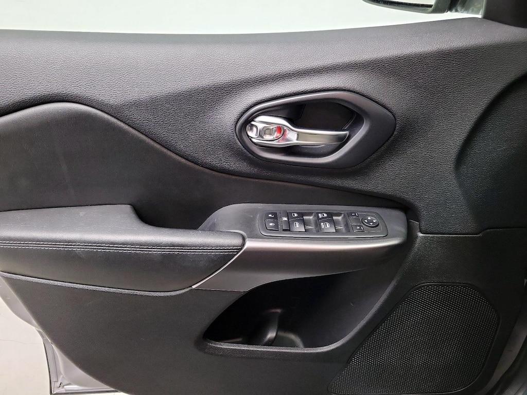 used 2019 Jeep Cherokee car, priced at $17,998