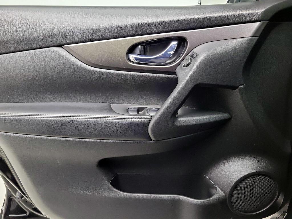used 2016 Nissan Rogue car, priced at $14,998