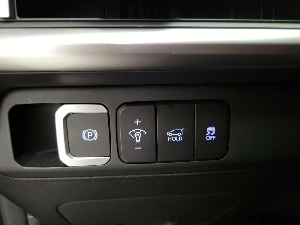 used 2024 Hyundai Santa Fe car, priced at $34,998