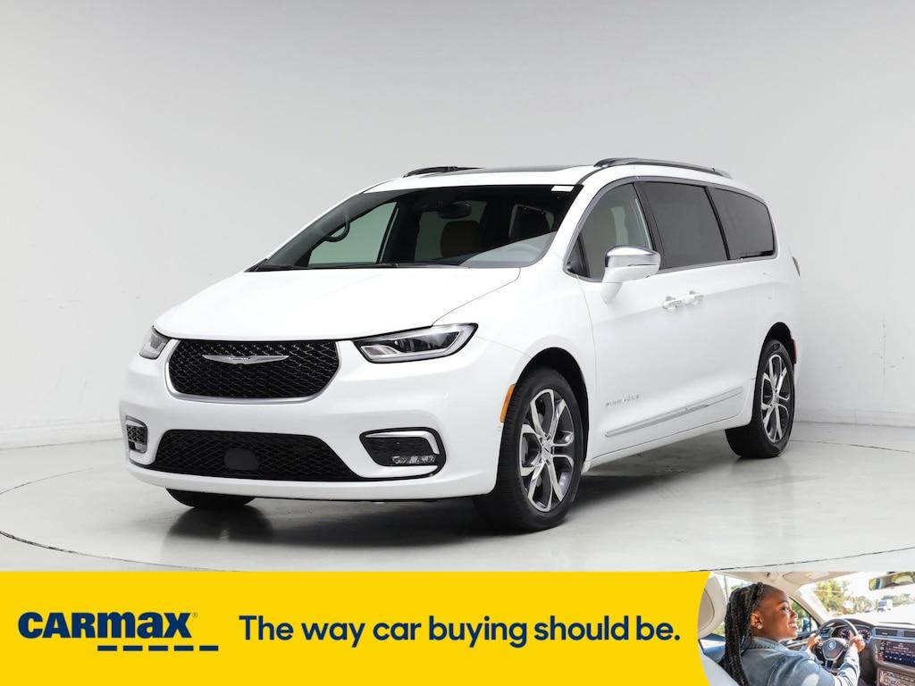 used 2022 Chrysler Pacifica car, priced at $40,998