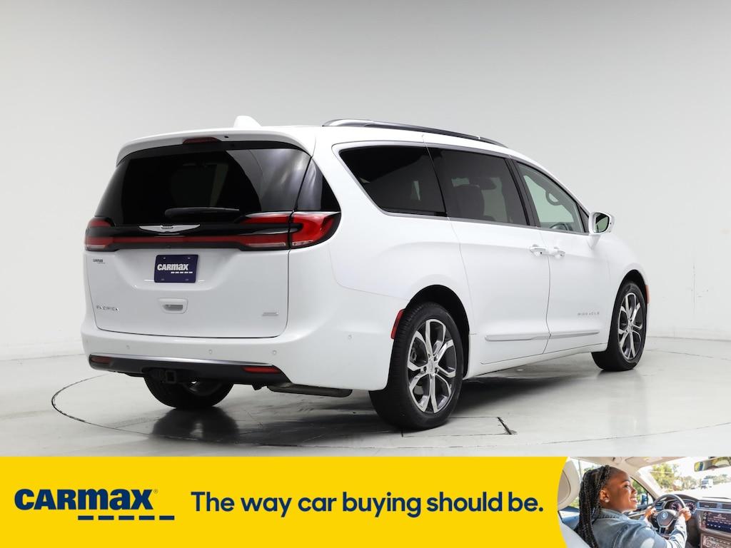 used 2022 Chrysler Pacifica car, priced at $40,998