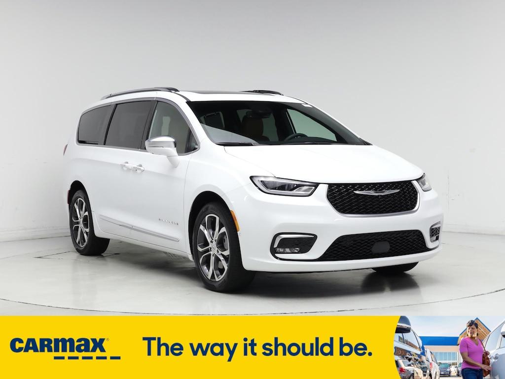 used 2022 Chrysler Pacifica car, priced at $40,998
