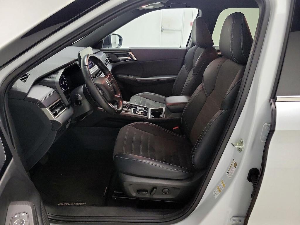 used 2024 Mitsubishi Outlander car, priced at $29,998
