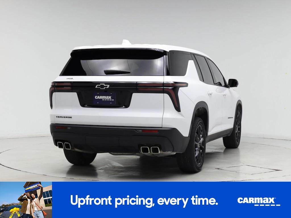 used 2024 Chevrolet Traverse car, priced at $34,998