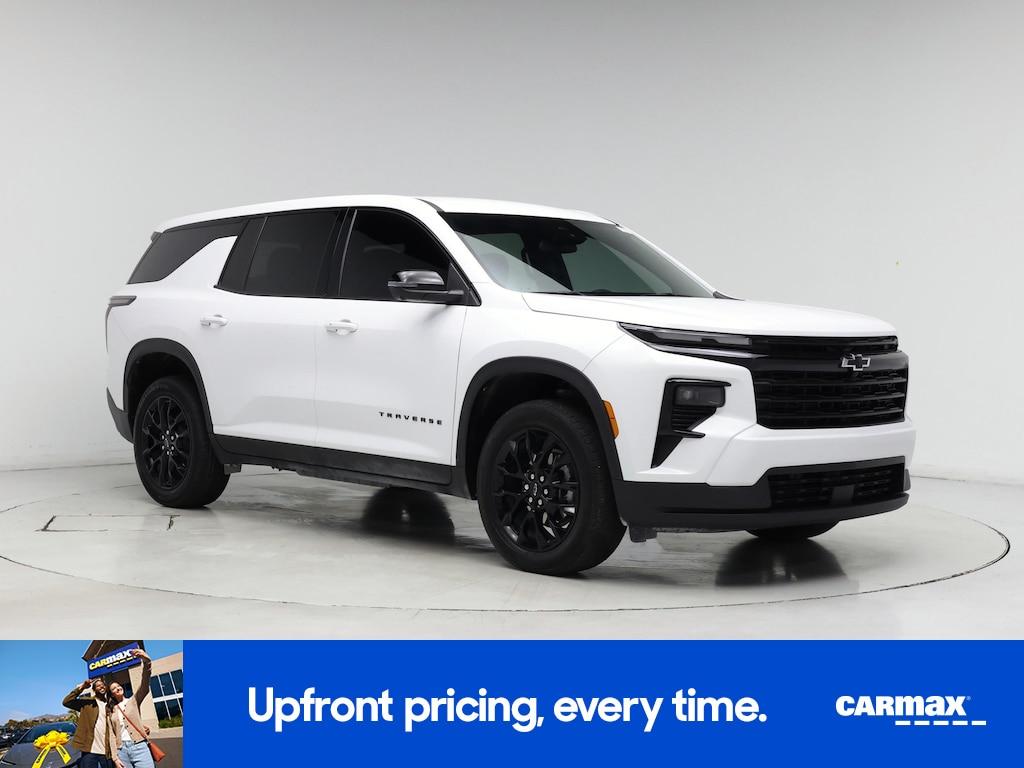 used 2024 Chevrolet Traverse car, priced at $34,998