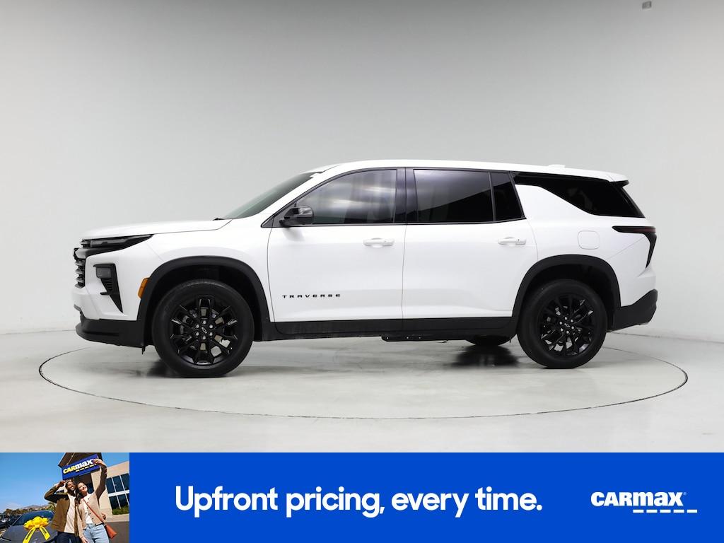 used 2024 Chevrolet Traverse car, priced at $34,998