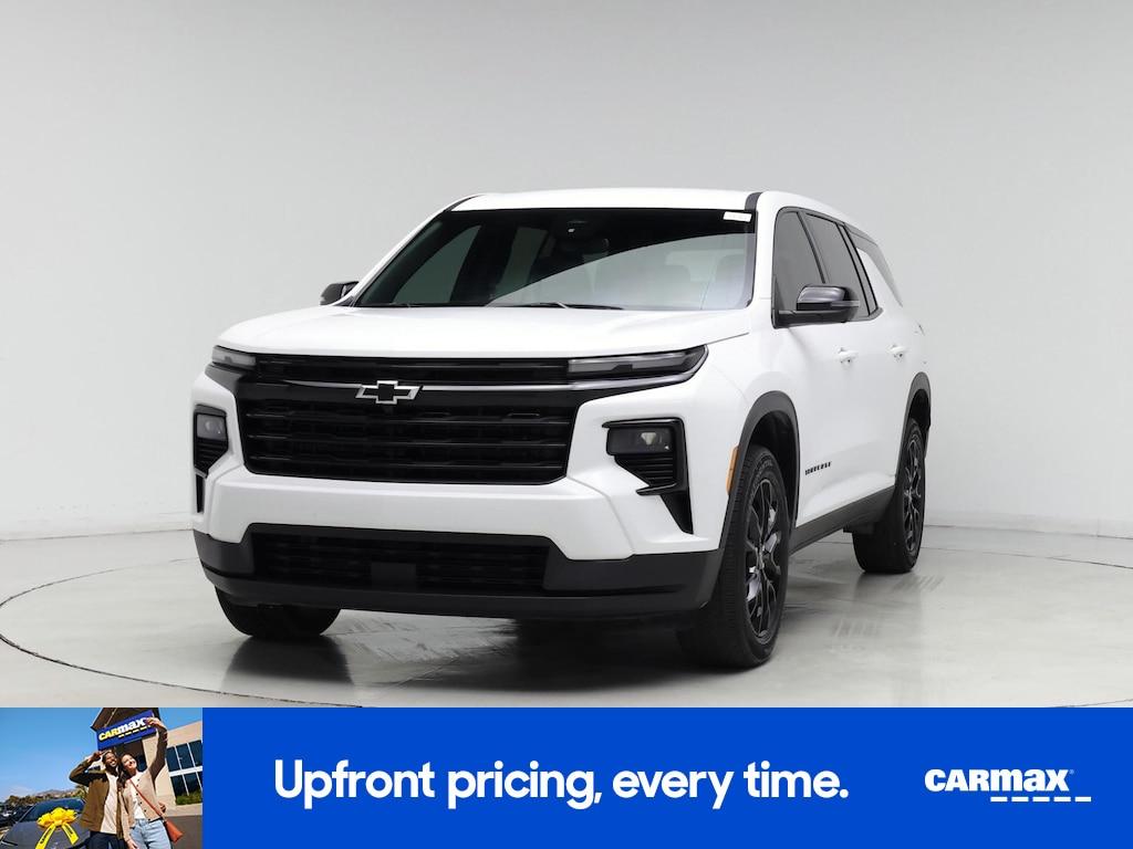 used 2024 Chevrolet Traverse car, priced at $34,998