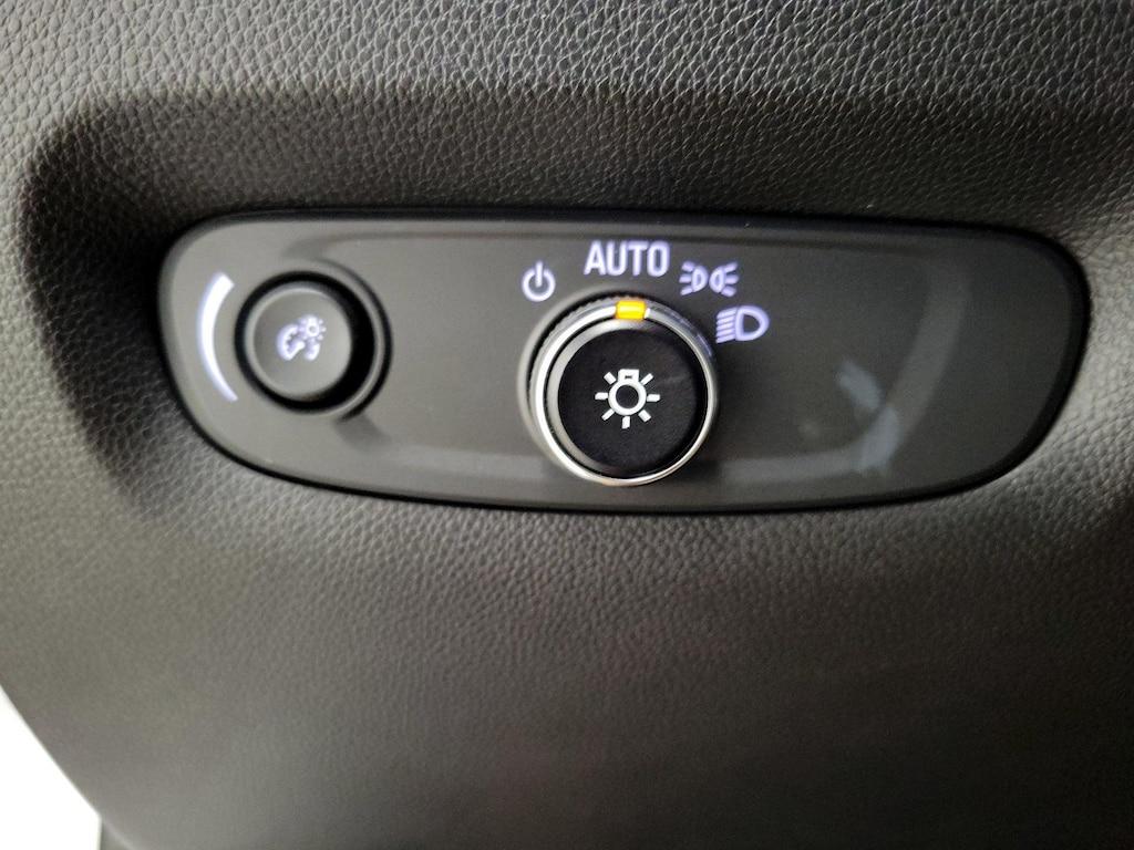 used 2020 Chevrolet Traverse car, priced at $25,998
