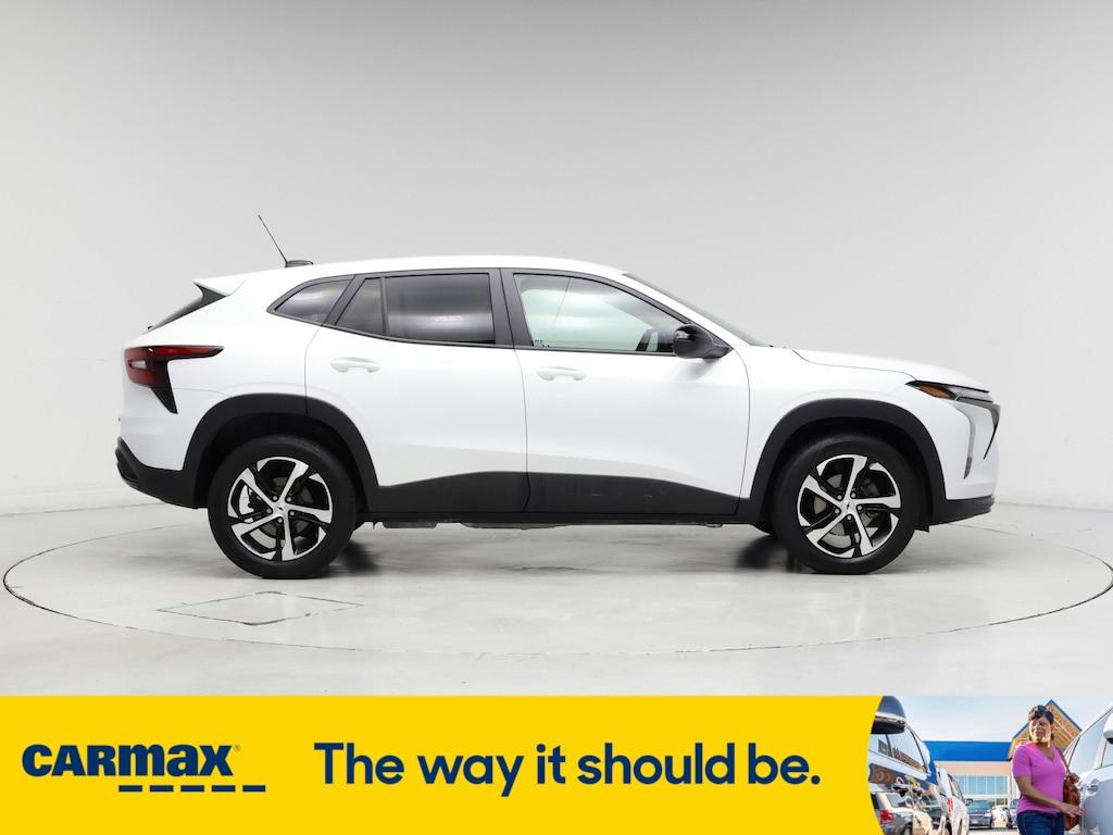 used 2024 Chevrolet Trax car, priced at $22,998