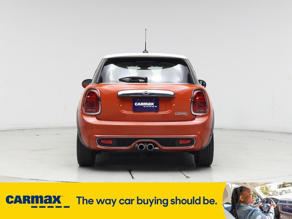 used 2021 MINI Hardtop car, priced at $25,998