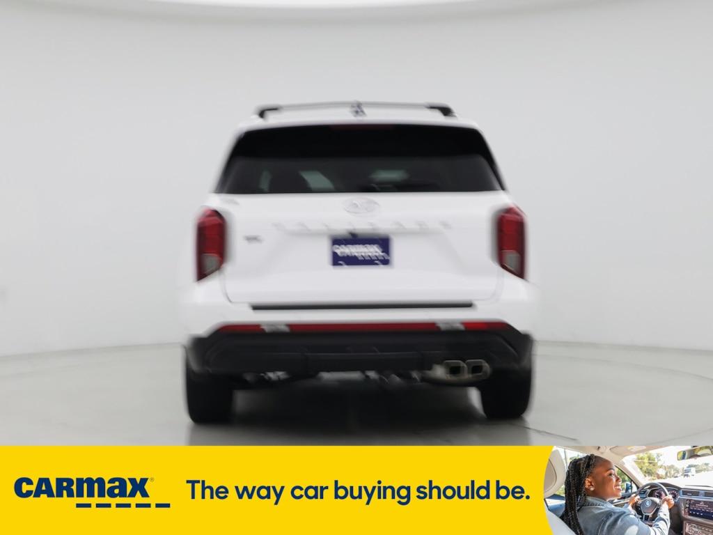 used 2024 Hyundai Palisade car, priced at $41,998