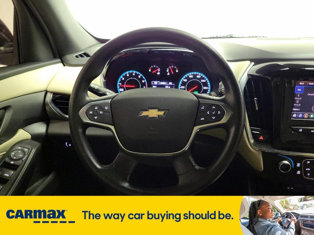used 2022 Chevrolet Traverse car, priced at $26,998