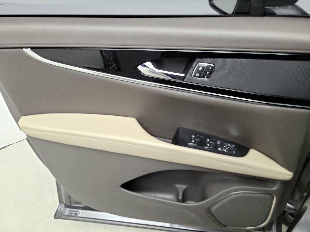 used 2022 Lincoln Nautilus car, priced at $31,998