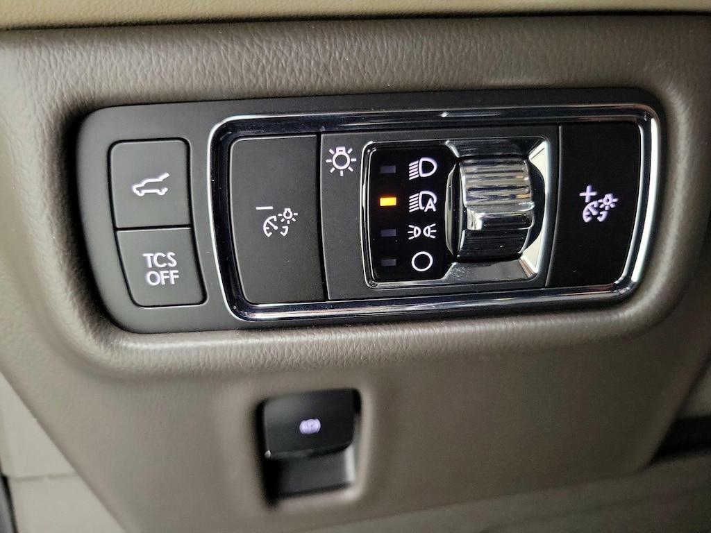 used 2022 Lincoln Nautilus car, priced at $31,998