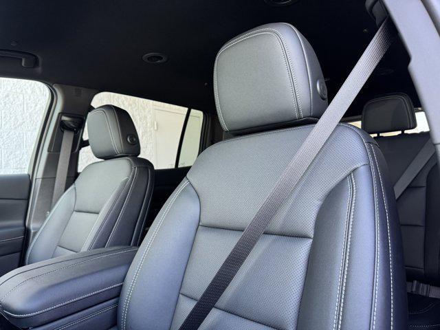 new 2025 Chevrolet Traverse car, priced at $46,310