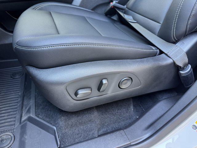 new 2025 Chevrolet Traverse car, priced at $46,310
