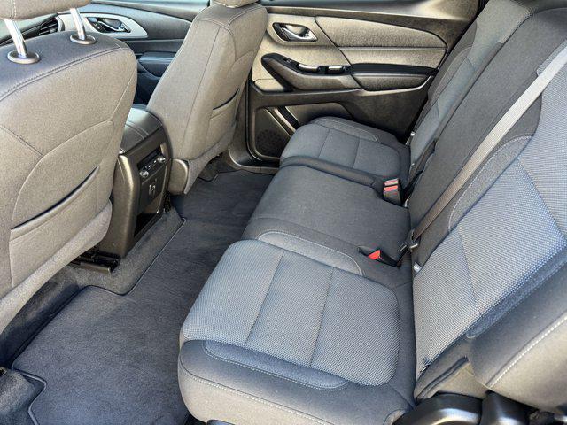 used 2023 Chevrolet Traverse car, priced at $32,988