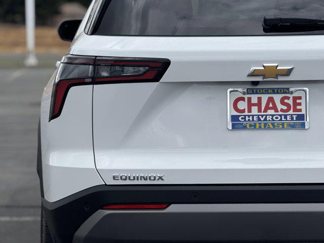 new 2026 Chevrolet Equinox car, priced at $30,495