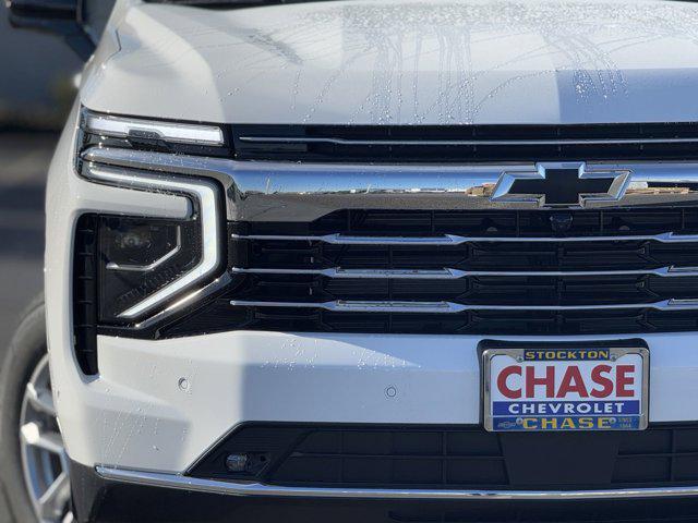 new 2025 Chevrolet Suburban car, priced at $72,560