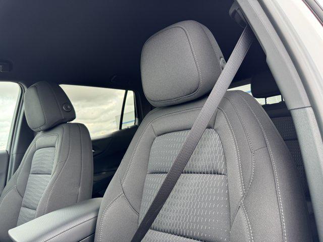 new 2026 Chevrolet Equinox car, priced at $30,495