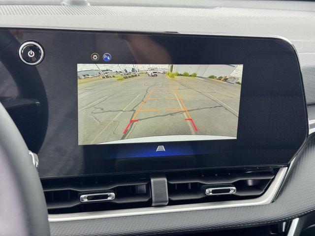 new 2026 Chevrolet Equinox car, priced at $30,495