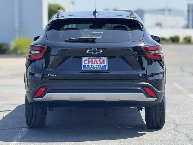 new 2025 Chevrolet Trax car, priced at $25,795