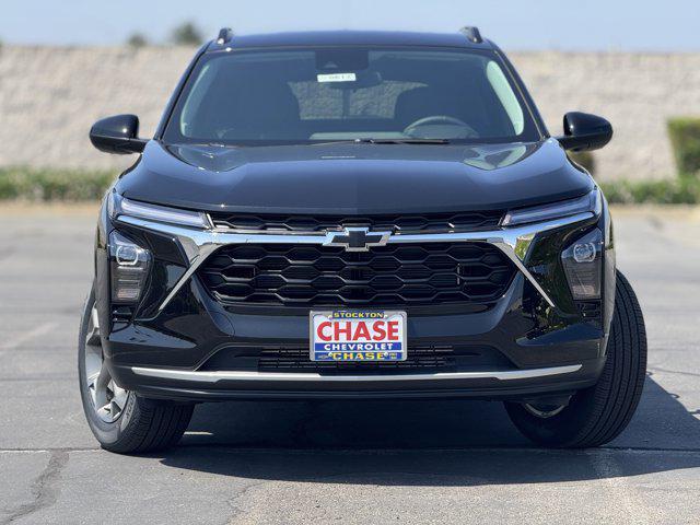 new 2025 Chevrolet Trax car, priced at $25,795