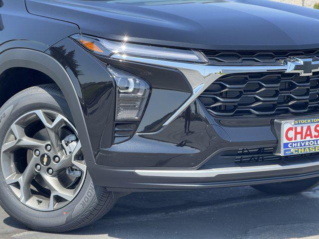 new 2025 Chevrolet Trax car, priced at $25,795