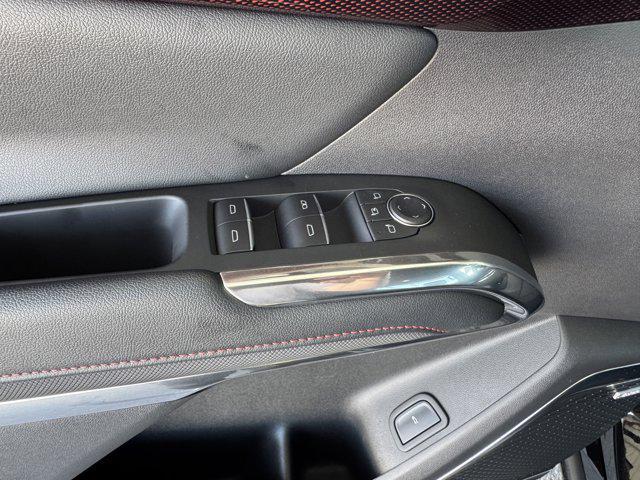 used 2024 Chevrolet Traverse car, priced at $59,988