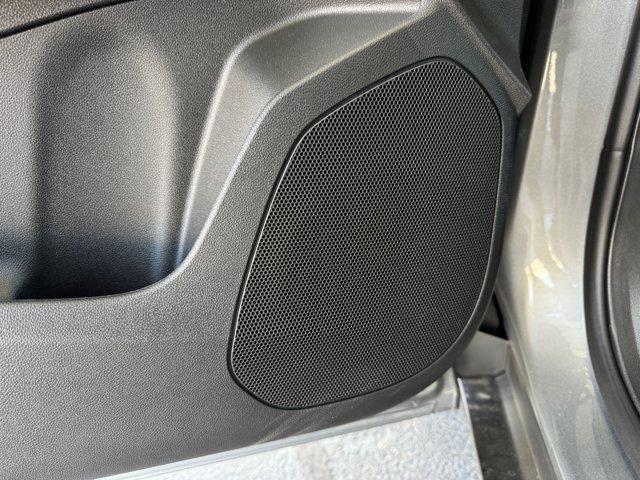 new 2025 Chevrolet Trax car, priced at $25,735