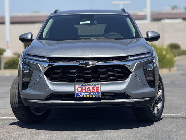 new 2025 Chevrolet Trax car, priced at $25,735