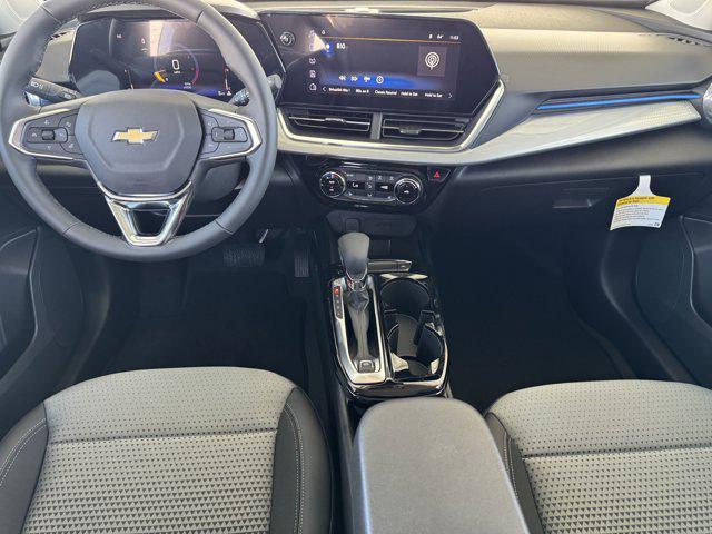 new 2025 Chevrolet Trax car, priced at $25,735