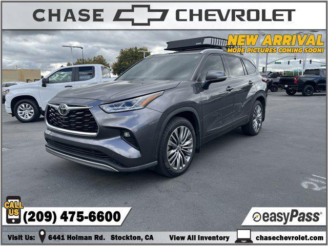 used 2022 Toyota Highlander car, priced at $42,988