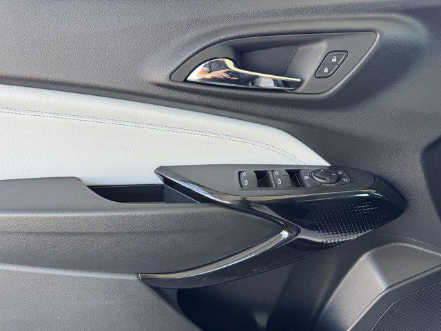 new 2025 Chevrolet Trax car, priced at $25,735