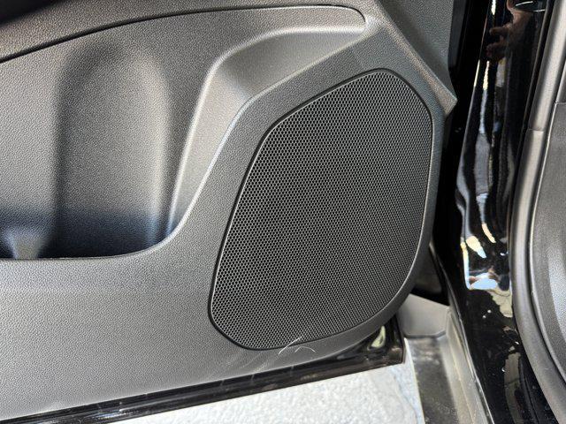 new 2025 Chevrolet Trax car, priced at $25,735