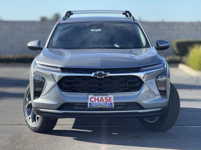 new 2025 Chevrolet Trax car, priced at $26,110