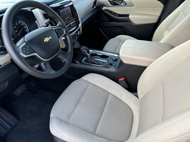 used 2023 Chevrolet Traverse car, priced at $32,988